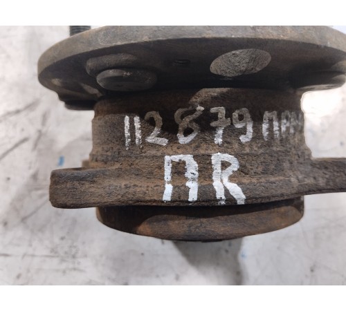 Ступица передняя правая