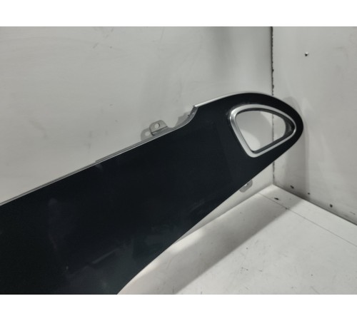 Информационный дисплей монитор мультимедийный