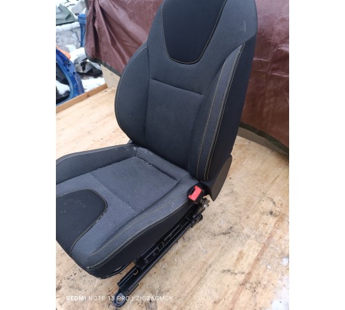 Сиденье переднее правое