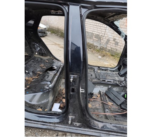 Порог со стойкой правый