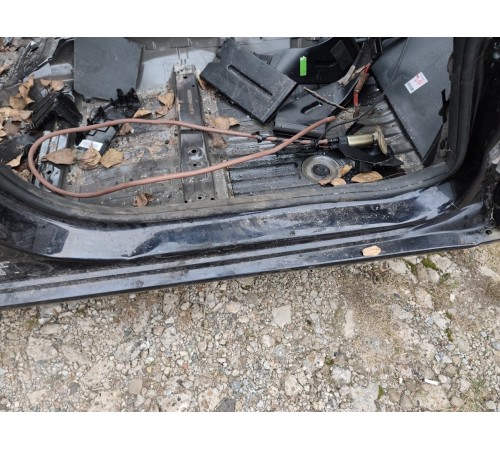 Порог со стойкой правый