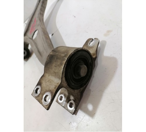 Рычаг подвески передний левый