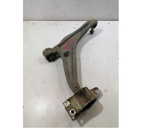 Рычаг подвески передний левый