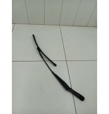 Поводок стеклоочистителя правый