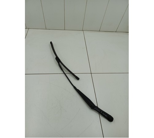 Поводок стеклоочистителя правый