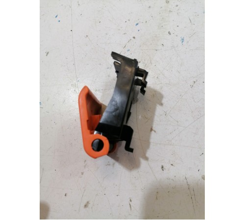  Ручка открывания капота