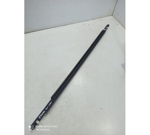 Уплотнитель стекла (задний левый наружный)