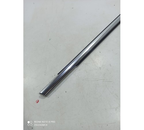 Уплотнитель стекла (задний левый наружный)