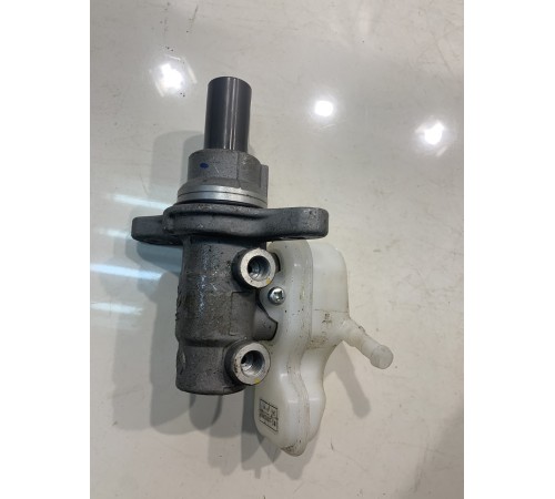 Главный тормозной цилиндр