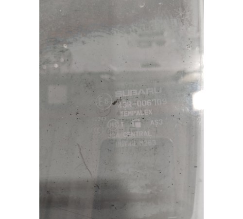 Стекло двери (заднее правое)