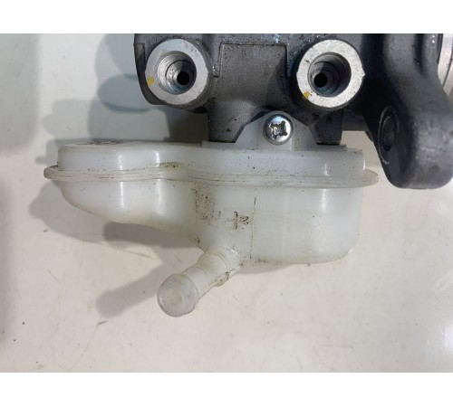 Главный тормозной цилиндр