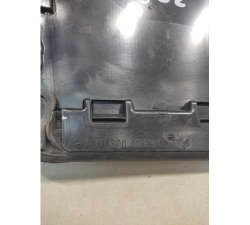 накладка стойки наружняя (правая)