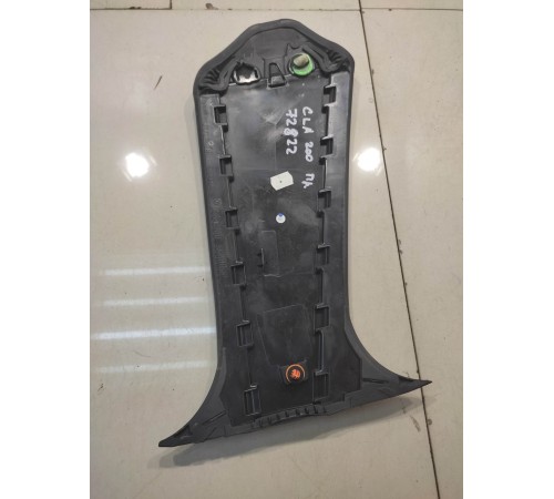 накладка стойки наружняя (правая)