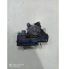 Доводчик замка крышки багажника