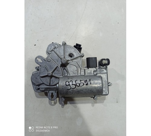 Доводчик замка крышки багажника