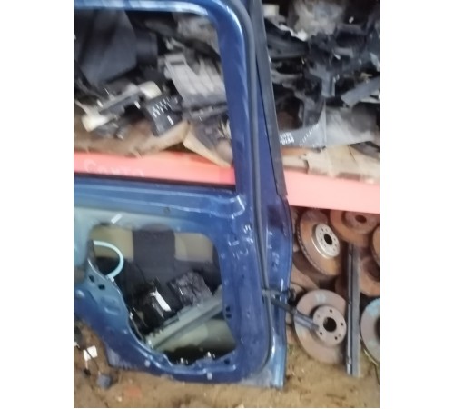 Дверь задняя левая