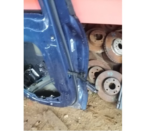 Дверь задняя левая