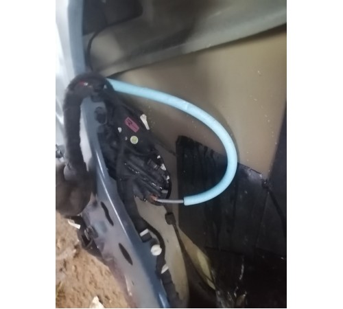 Дверь задняя левая