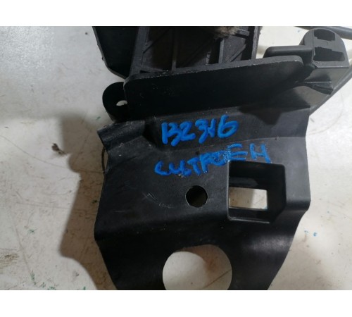 Трос открывания капота с кронштейном