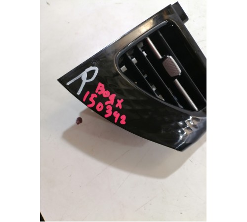 Дефлектор воздушный правый