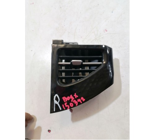 Дефлектор воздушный правый