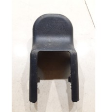 Накладка крепления сиденья передняя правая