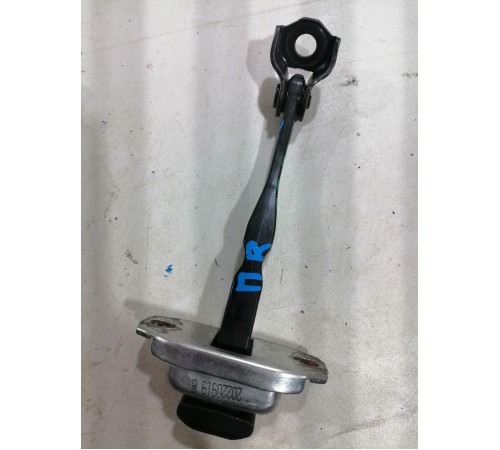 Ограничитель двери передний правый