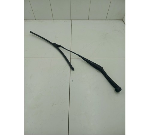 Поводок стеклоочистителя Левый