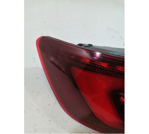 Фонарь задний наружный левый