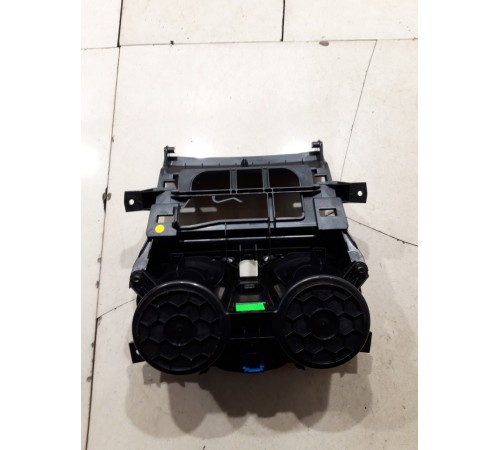 Накладка центральной консоли с подстаканниками