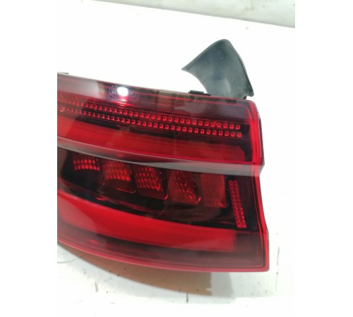 Фонарь задний наружный левый