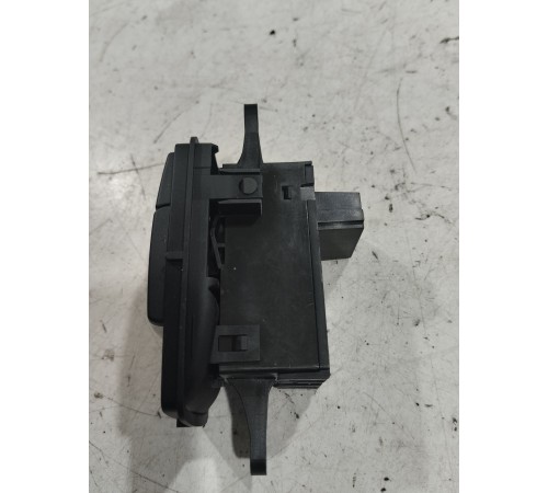 Кнопка ручного тормоза