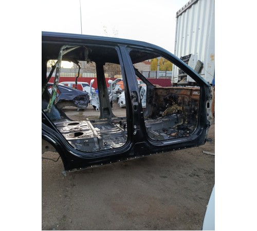 Порог со стойкой правый