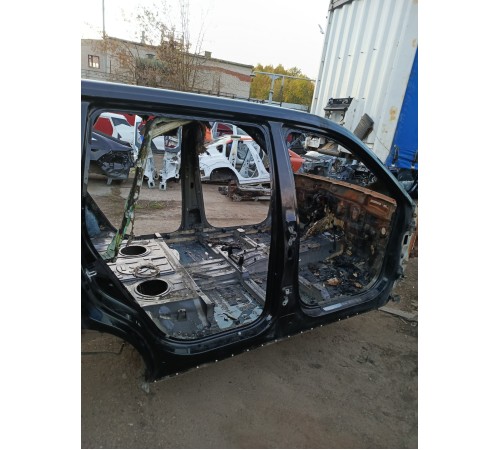 Порог со стойкой правый