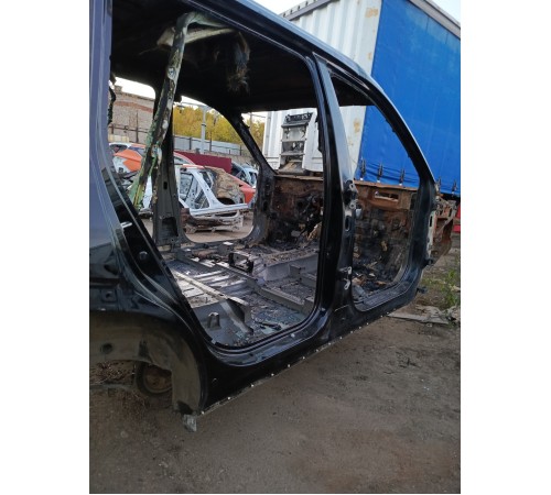 Порог со стойкой правый