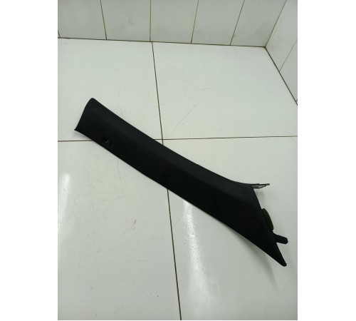 Обшивка стойки лобового стекла правая