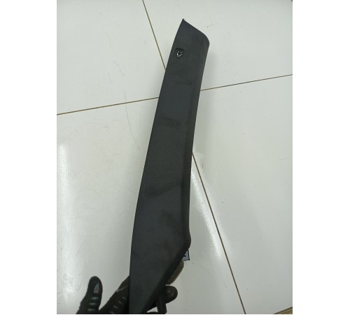 Обшивка стойки лобового стекла правая