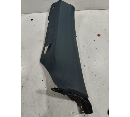 Обшивка задней стойки (левая верхняя)