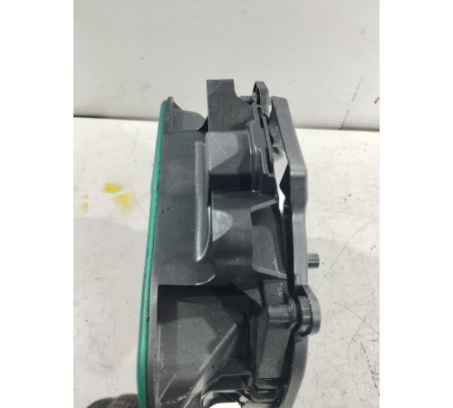 Сабвуфер передний левый