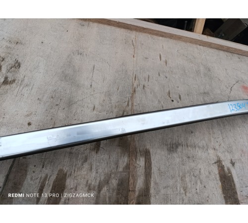 Рейлинг крыши левый