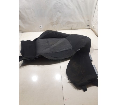 Обшивка спинки переднего левого сидения