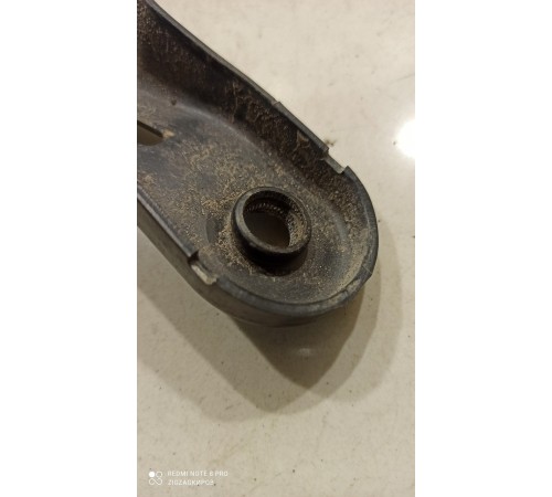 Поводок стеклоочистителя(правый)