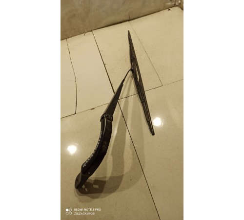 Поводок стеклоочистителя(правый)