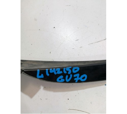 Накладка стойки лобового стекла левая