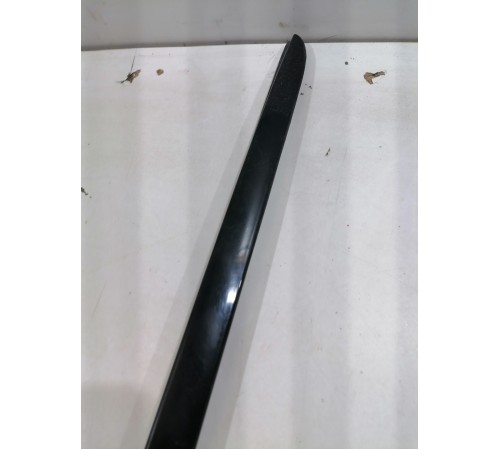 Накладка стойки лобового стекла левая