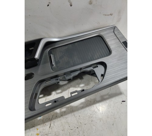 Накладка центральной консоли