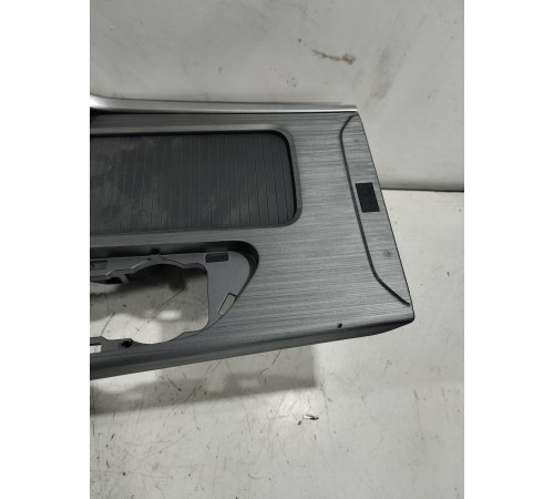 Накладка центральной консоли