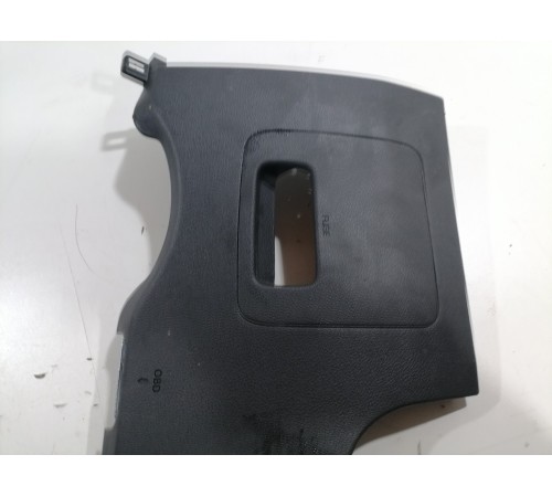 Накладка под торпедо левая