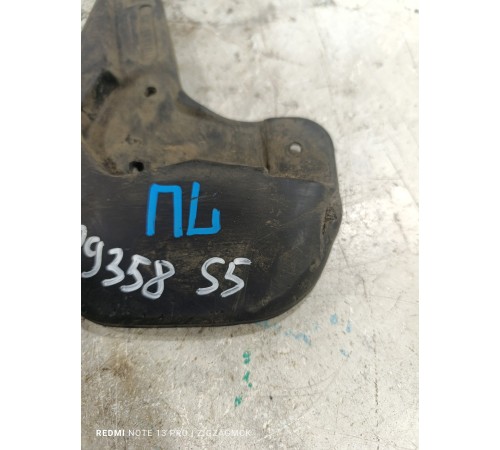 Брызговик передний левый