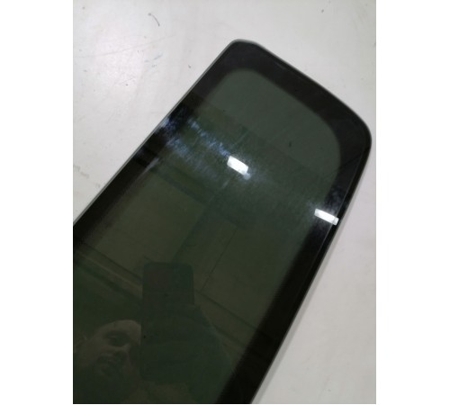 Стекло двери заднее левое , форточка